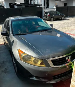 Toyota Camry 2018 Gray