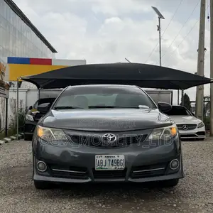 Toyota Camry 2012 Gray
