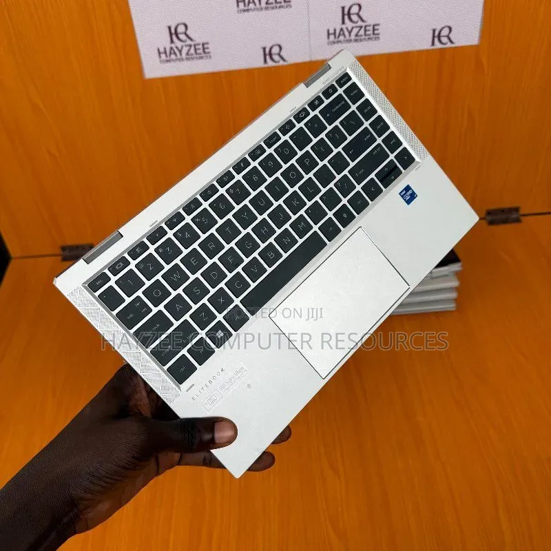Laptop HP EliteBook 1040 G8 32GB Intel Core i7 SSD 512GB