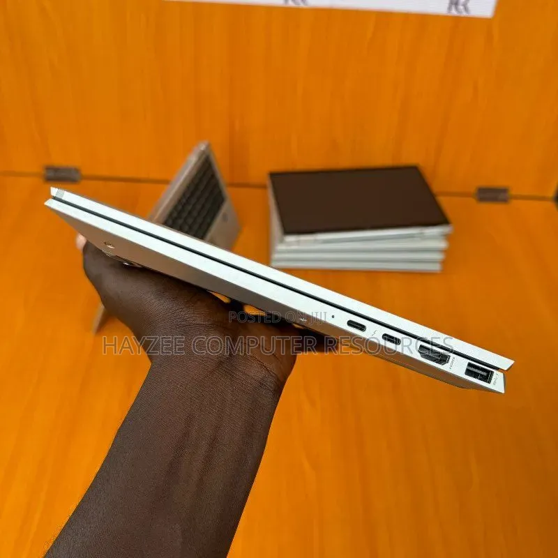 Laptop HP EliteBook 1040 G8 32GB Intel Core i7 SSD 512GB