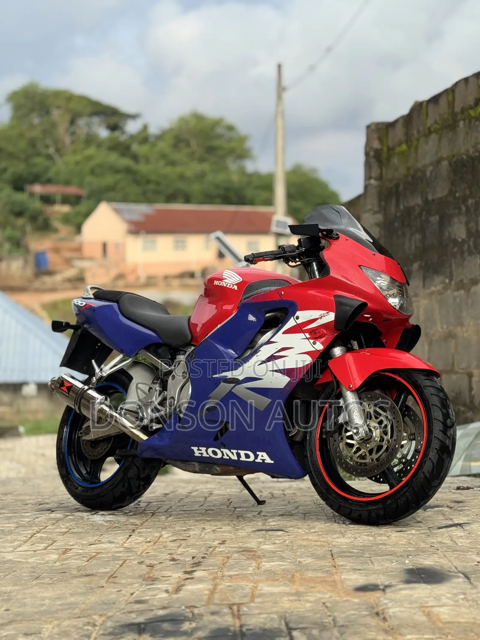 Honda CBR 2004 Red