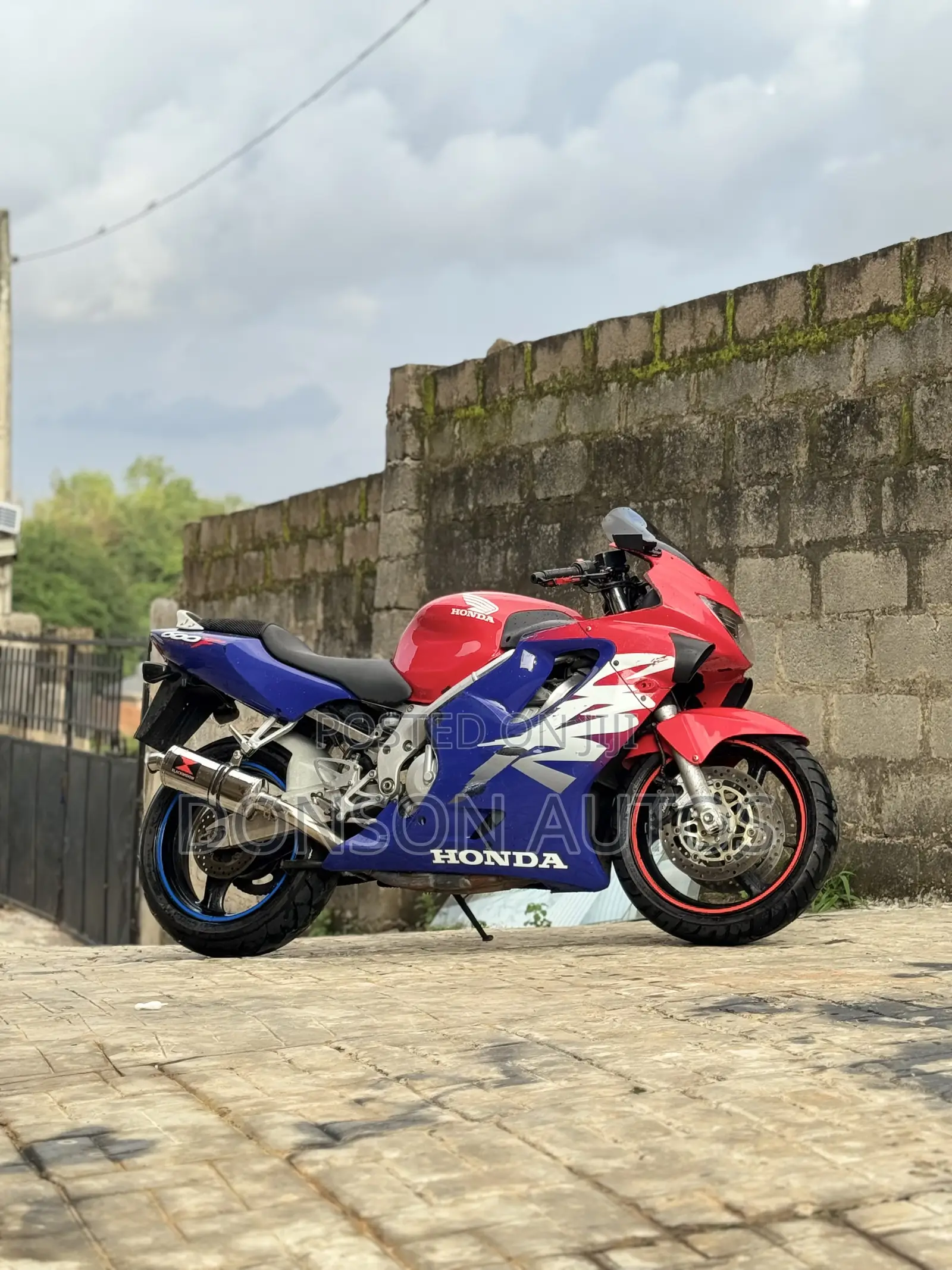 Honda CBR 2004 Red