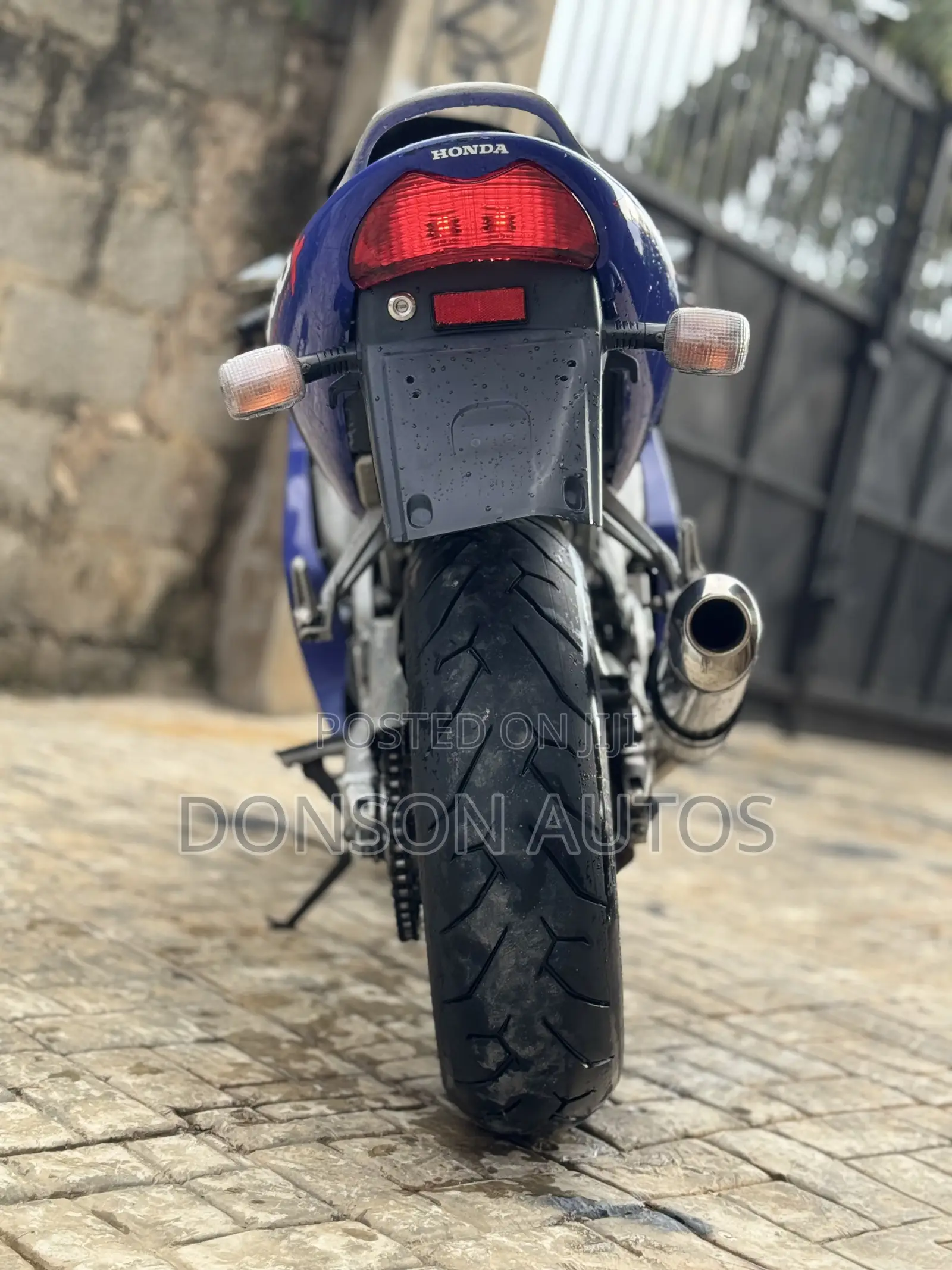 Honda CBR 2004 Red
