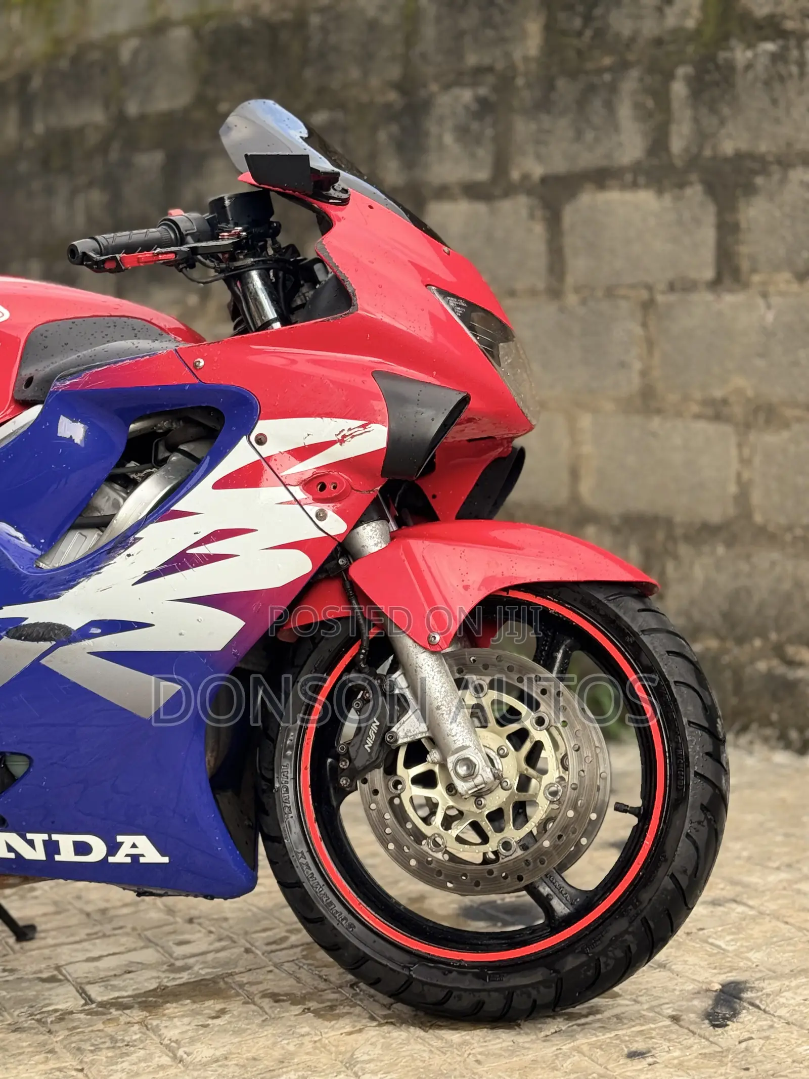Honda CBR 2004 Red