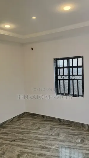 1bdrm Block of Flats in City College, Karu for rent