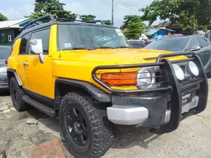 Toyota FJ Cruiser 2006 Yellow