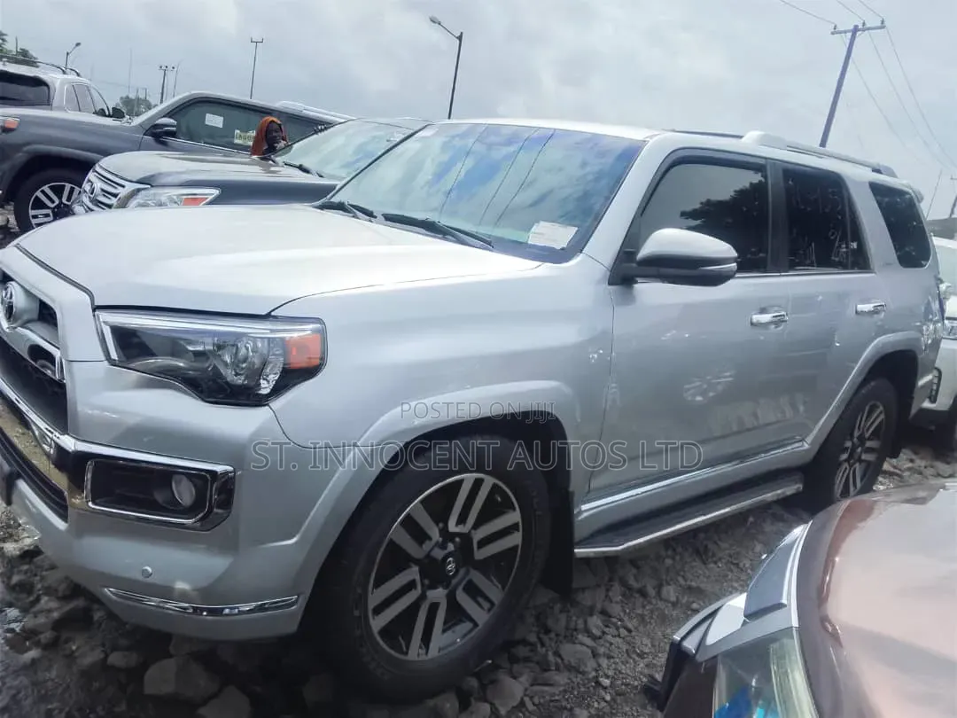 Toyota 4-Runner 2017 Silver