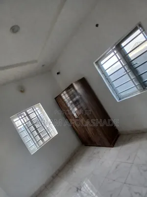 Furnished 2bdrm Block of Flats in Hopevile Estate, Lekki Phase 2