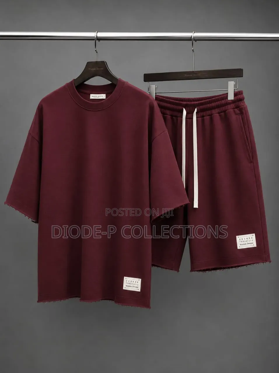 Plain Up Down Round Neck Short
