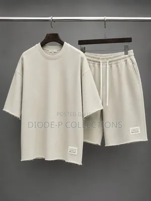 Plain Up Down Round Neck Short