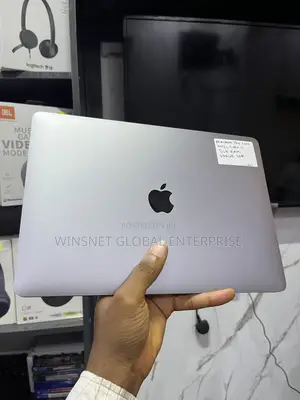 Laptop Apple MacBook Pro 2019 8GB Intel Core i5 SSD 256GB