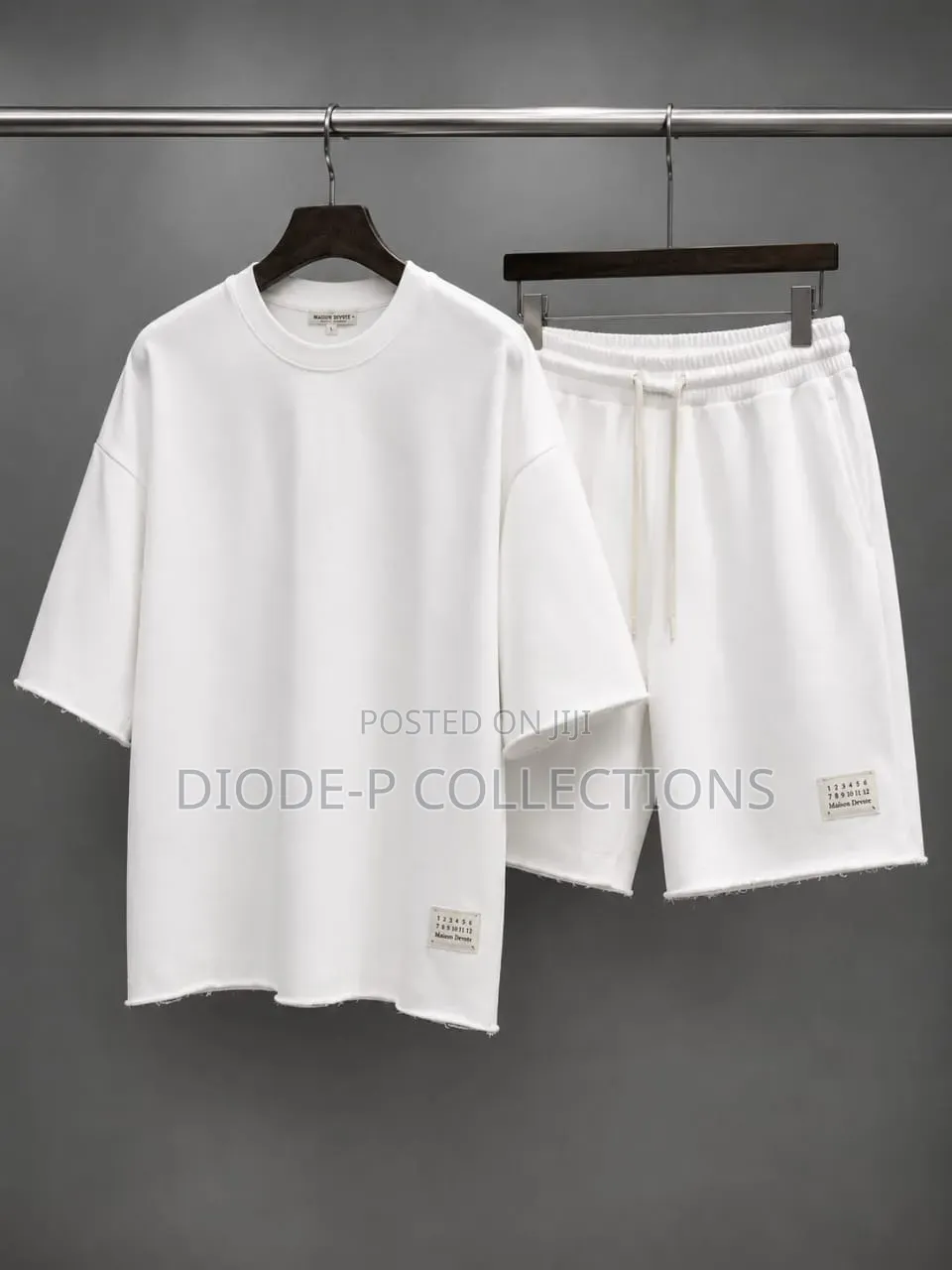 Plain Up Down Round Neck Short