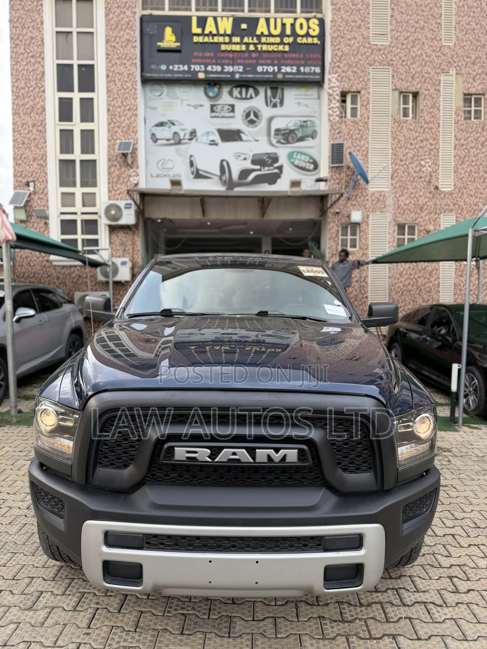 RAM 1500 Classic 2023 Blue