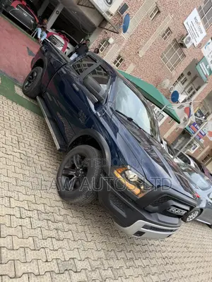 RAM 1500 Classic 2023 Blue