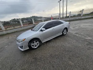 Toyota Camry 2012 Silver