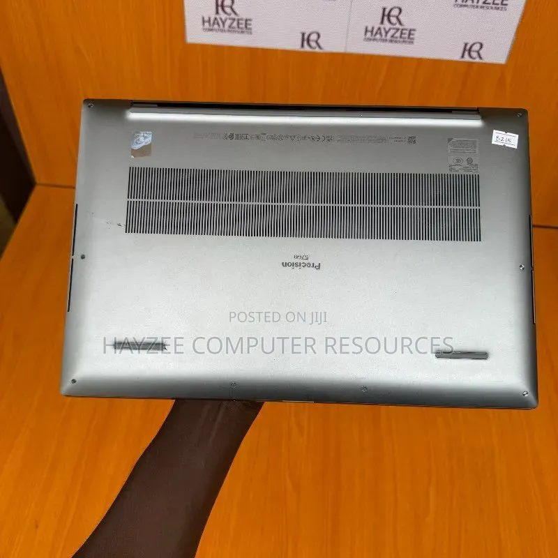 Laptop Dell Precision 5470 32GB Intel Core i9 SSD 1T