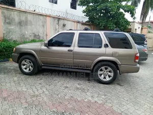Nissan Pathfinder 2004