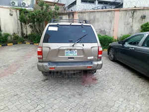 Nissan Pathfinder 2004