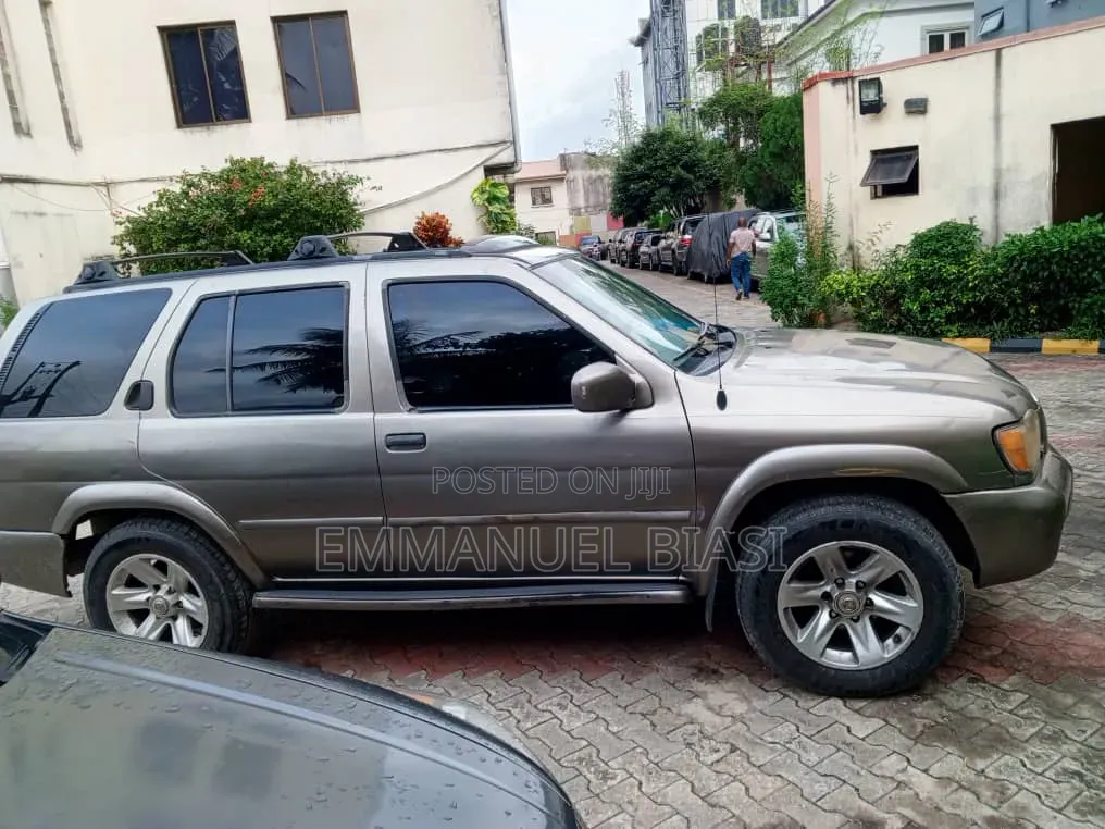 Nissan Pathfinder 2004