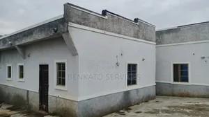 1bdrm Block of Flats in City College, Karu for rent
