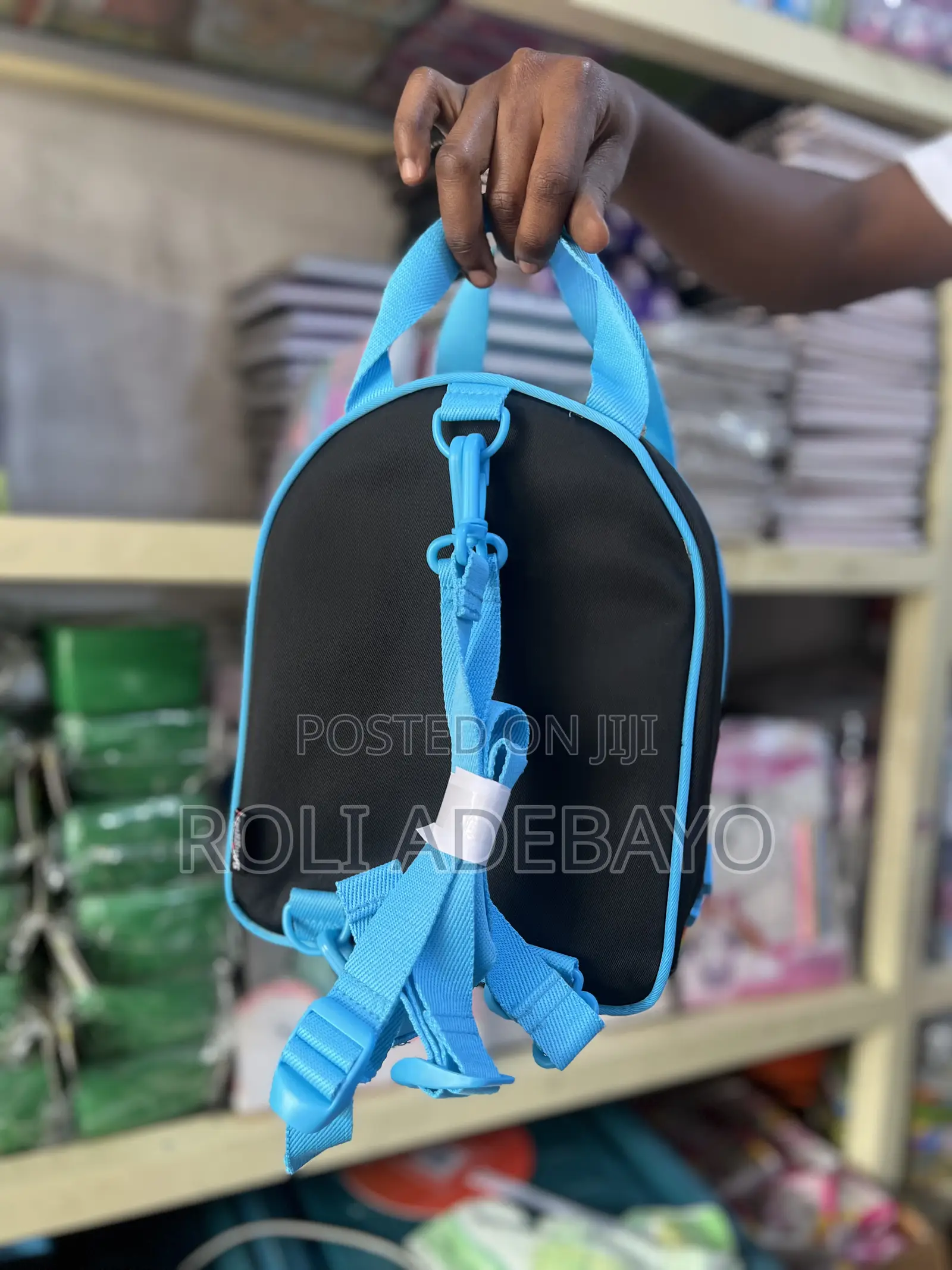 Smiggle Arc Shaped Lunchbox Bag