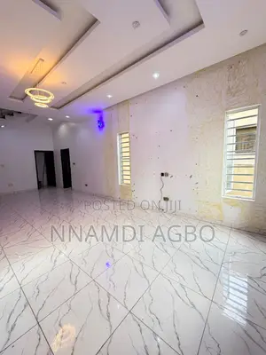 Mini Flat in Thomas Estate for rent