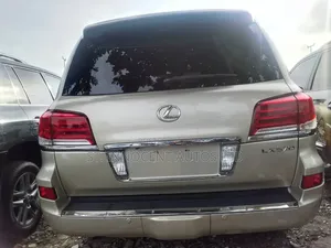 Lexus LX 2016 Gold