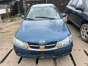 Nissan Almera Tino 2002 Blue