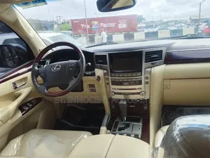 Lexus LX 2016 Black