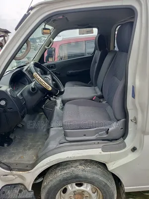 Nissan Caravan (Urvan) 2008 White