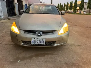 Honda Accord 2005 Gold