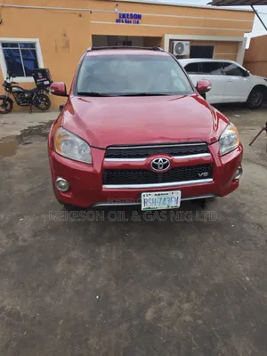 Toyota RAV4 2012 Red