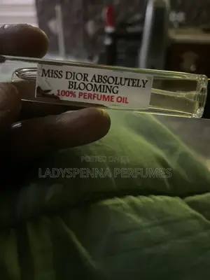 Miss Dior Absolutely Blooming by Christian Dior Pure Perfume Oil