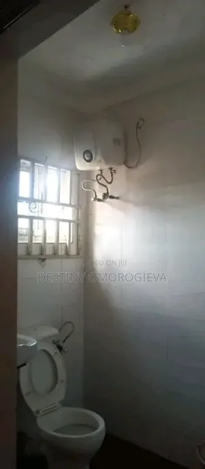 Furnished 1bdrm Block of Flats in Keen Real Estate, Benin City for rent