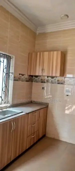 Furnished 1bdrm Block of Flats in Keen Real Estate, Benin City for rent