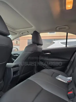 Toyota Corolla 2021 Silver