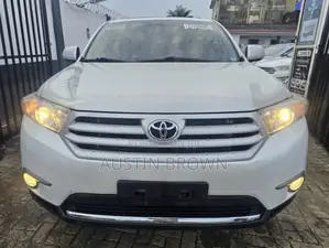 Toyota Highlander Limited 2012 White