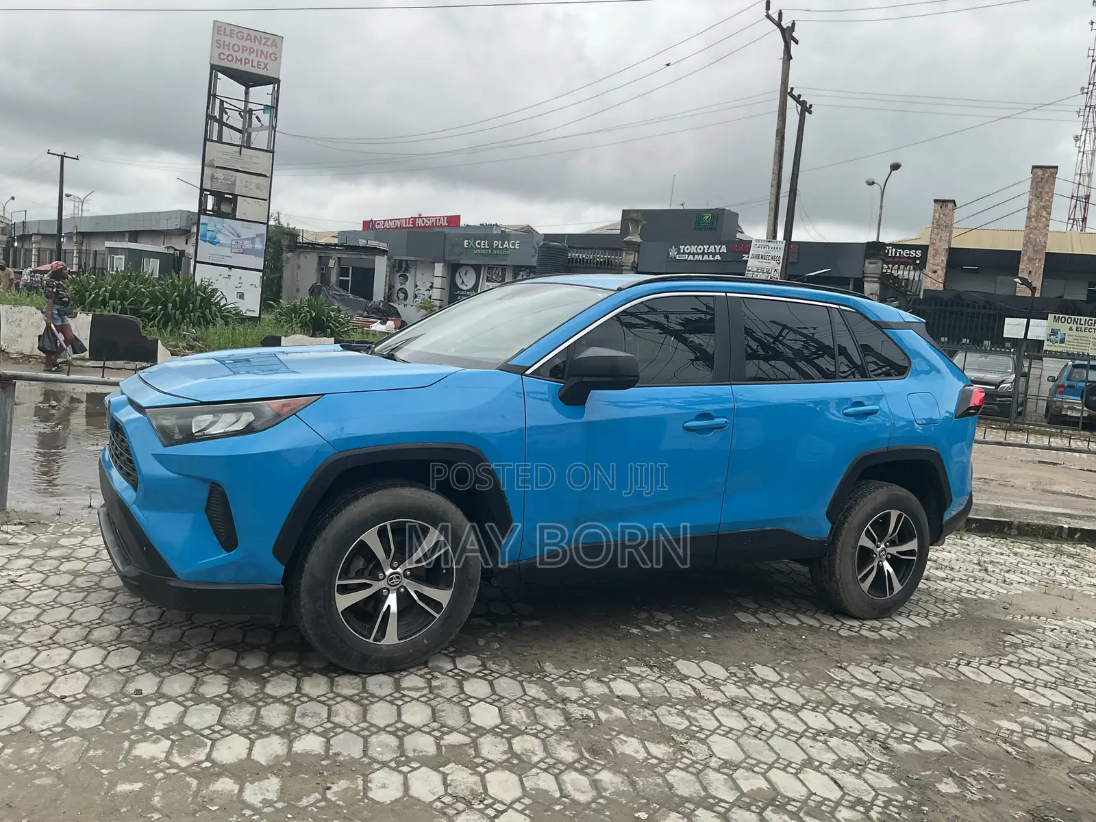Toyota RAV4 2020 Blue