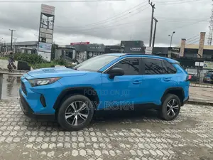 Toyota RAV4 2020 Blue