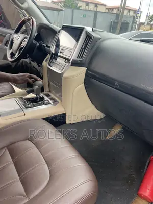 Toyota Land Cruiser 4.0 V6 GX-R 2013 Black