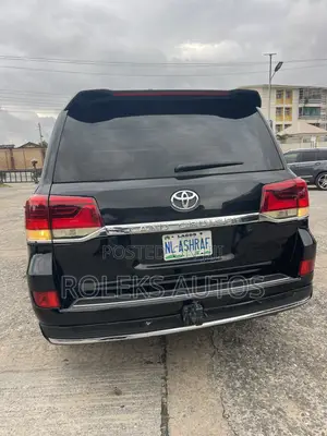Toyota Land Cruiser 4.0 V6 GX-R 2013 Black