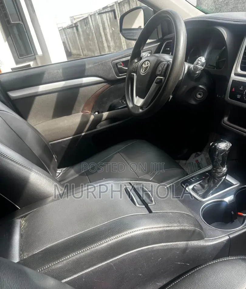 Toyota Highlander 2016 Black