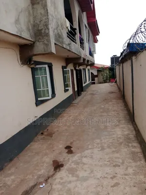 3bdrm Block of Flats in Iwo Road Elewi-Olodo, Ibadan for sale