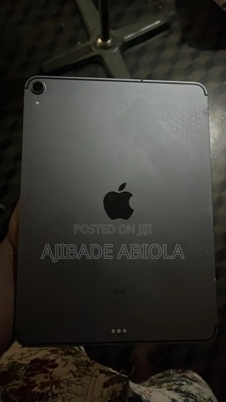 Apple iPad Pro 11 (2018) 64 GB Black