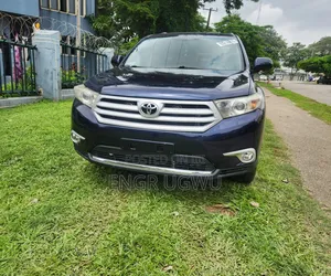 Toyota Highlander 2013 Blue