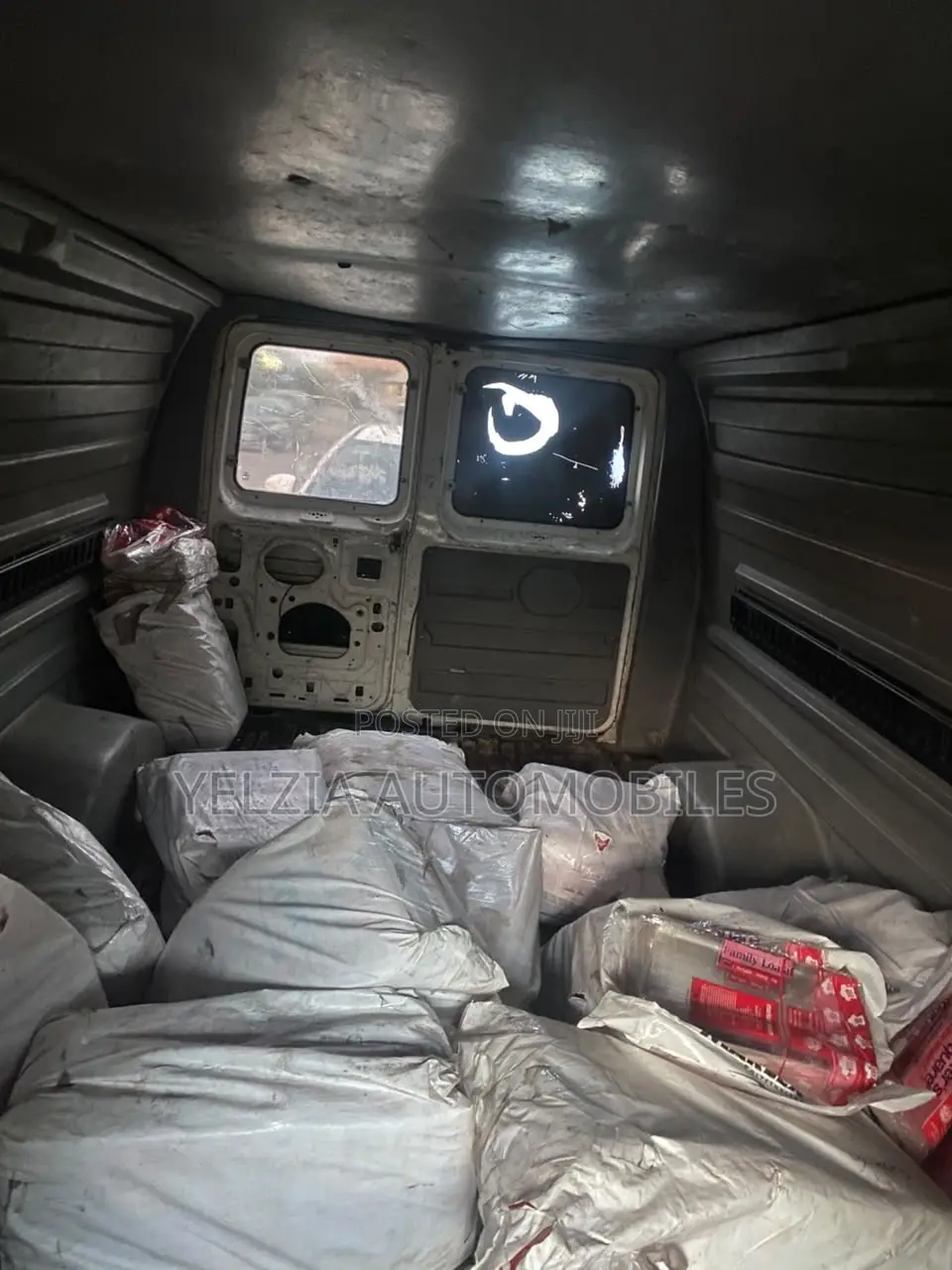 Ford E250 2005 Yellow