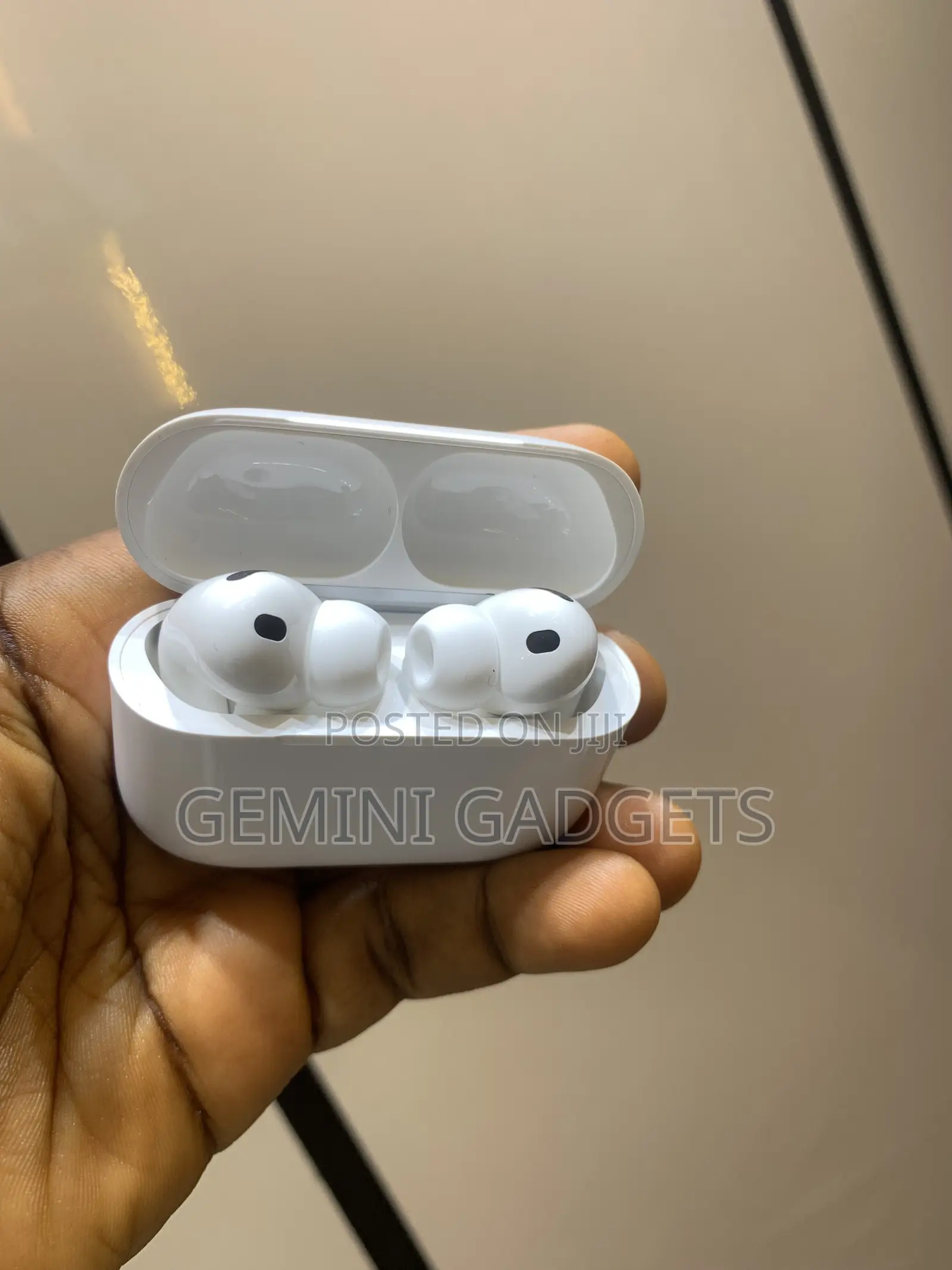 AirPod Pro 3 - Original Used Like New