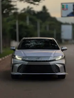 New Toyota Camry 2025 Silver