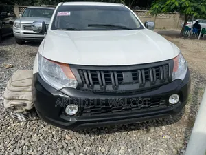 Mitsubishi L200 2015 White
