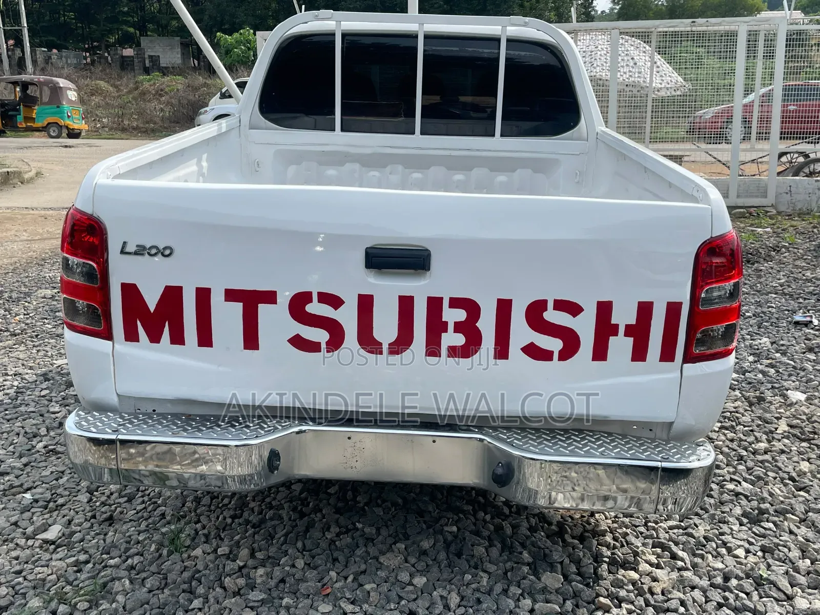Mitsubishi L200 2015 White
